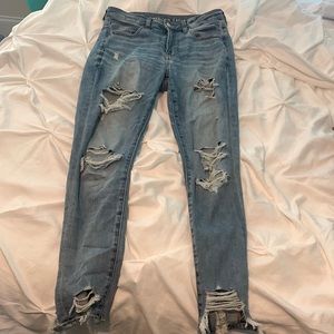 American eagle light wash ripped jeans